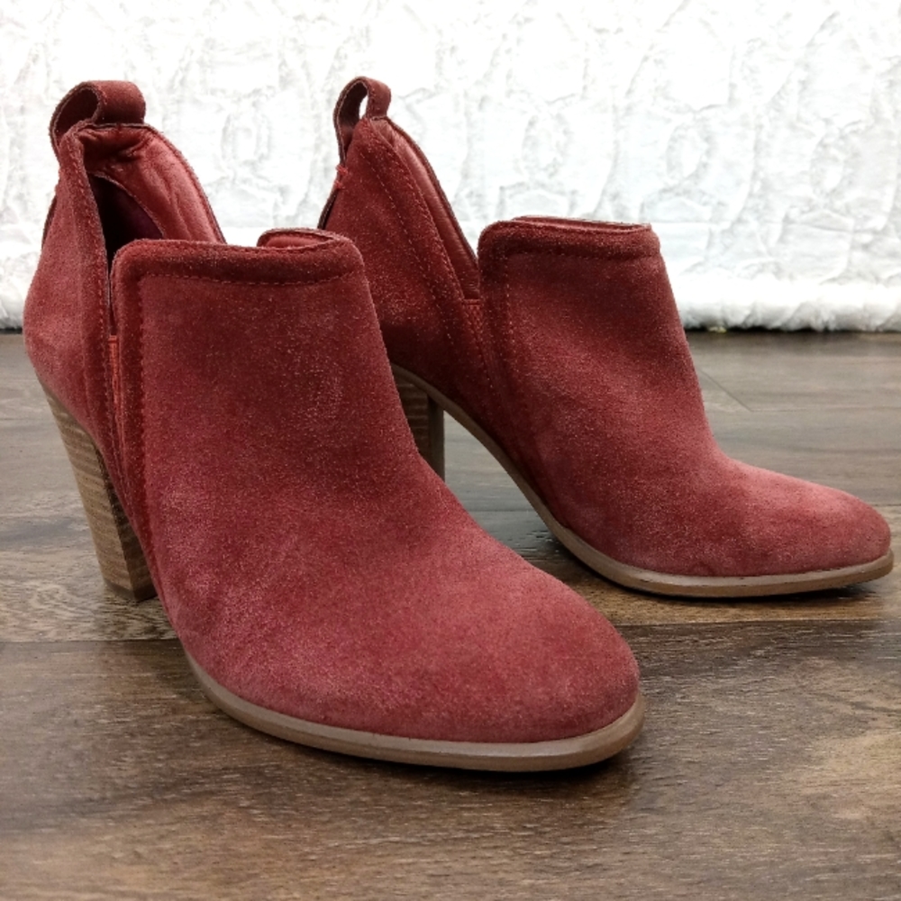 Vince Camuto Francia Ankle Booties Rose Leather Round Toe Pull On Heels Size 6M